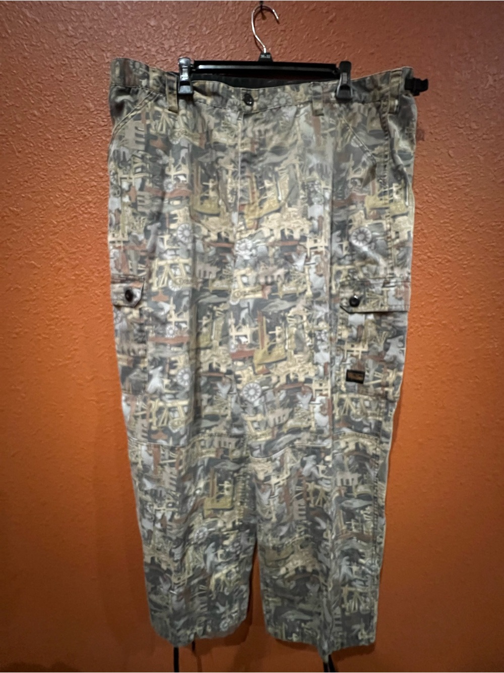Men’s Walls Oilfield Camo cargo pants, used; size XL, waist 42-34